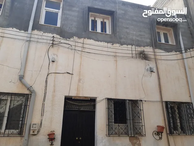 120 m2 More than 6 bedrooms Townhouse for Sale in Tripoli Bab Al-Azizia