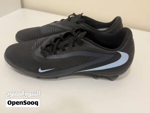 Nike phantom gx3 academy black color