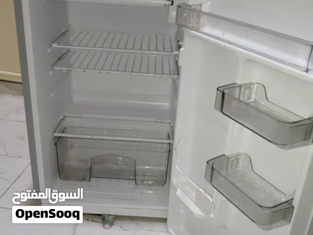ثلاجة للبيع