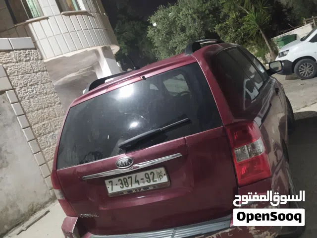 2011 Kia Carnival Standard
