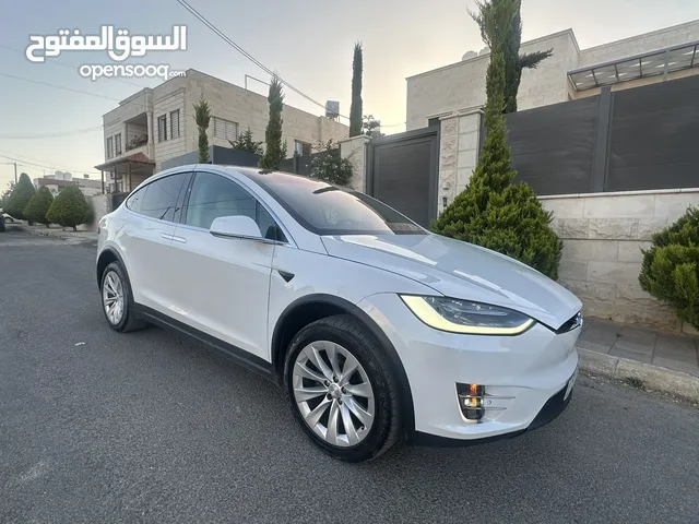 Tesla Model X تيسلا مميزة جدا