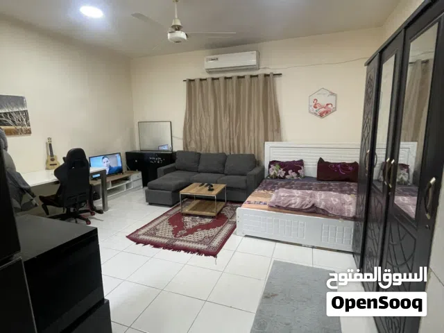 استوديو مساحه كبيره مطبخ منفصل الشارقه البوطينه