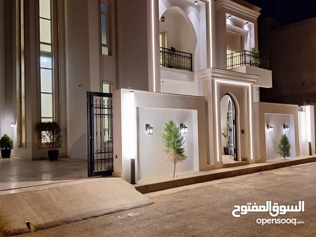 560 m2 More than 6 bedrooms Apartments for Sale in Tripoli Tareeq Al-Mashtal