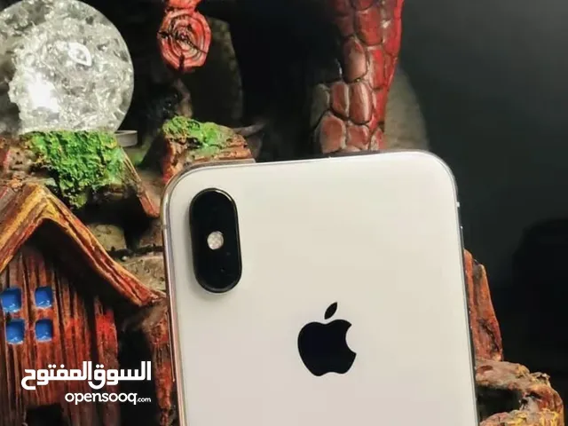 Apple iPhone X 64 GB in Tripoli