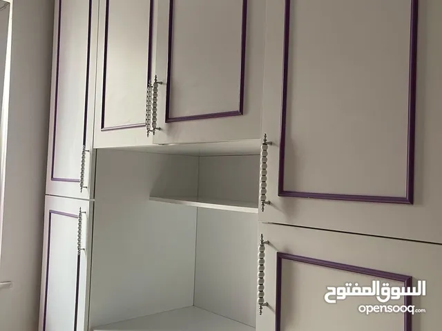 للبيع غرفة نوم بنات استعمال خفيف جدا كالجديد