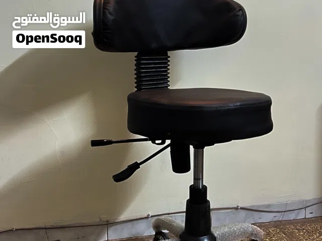 ستول اسود متحرك