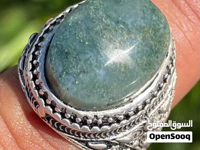 خاتم عقيق يماني أخضر شفاف