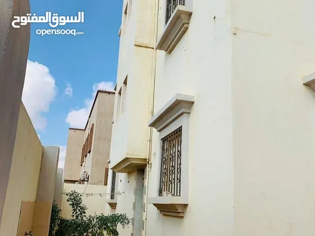 410 m2 4 Bedrooms Villa for Rent in Benghazi Hai Qatar
