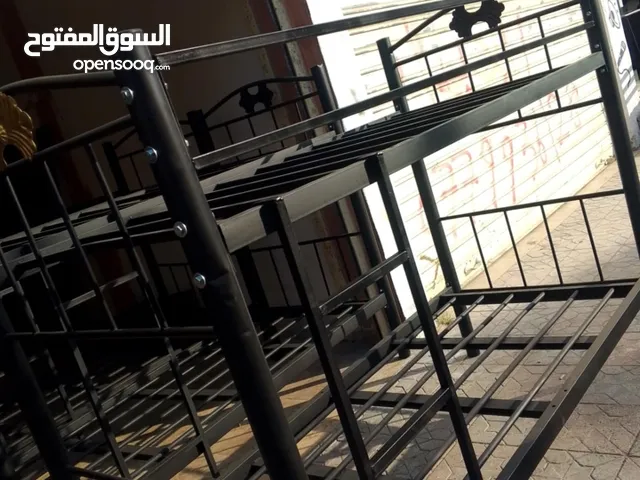 تخت حديد طابقين ومفرد