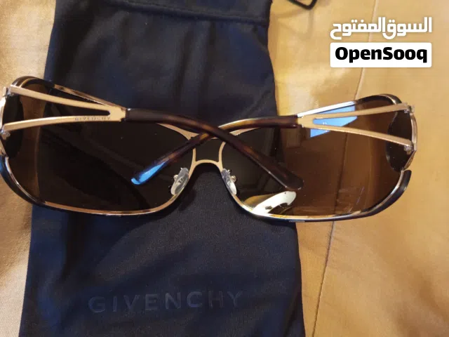 نظارة GIVENCHY لون بني عسلي