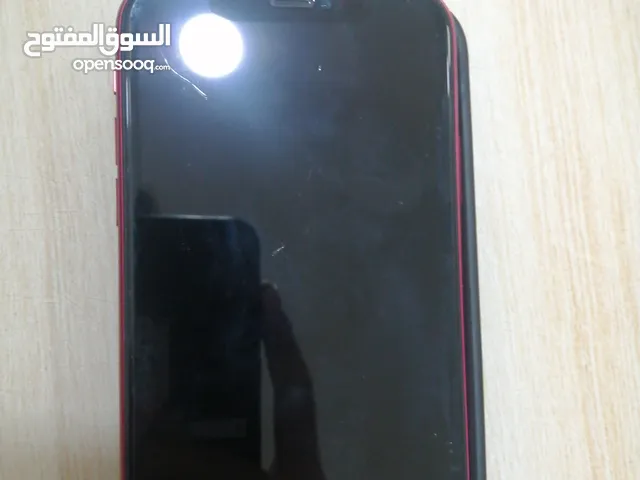 للبيع ايفون 11 احمر مستعمل بحالة ممتازة جدا