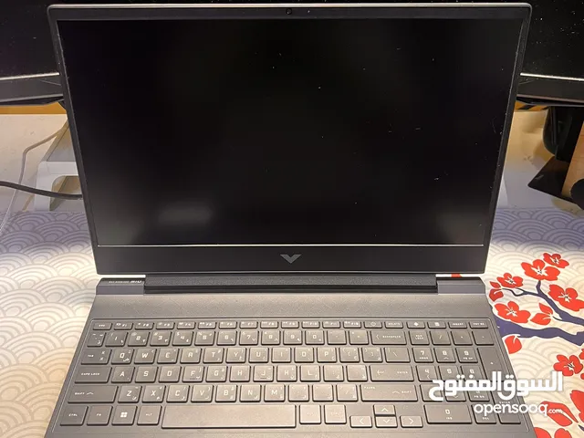 لابتوب Victus 15 2024 نظيف وشبه جديد فيه كرت