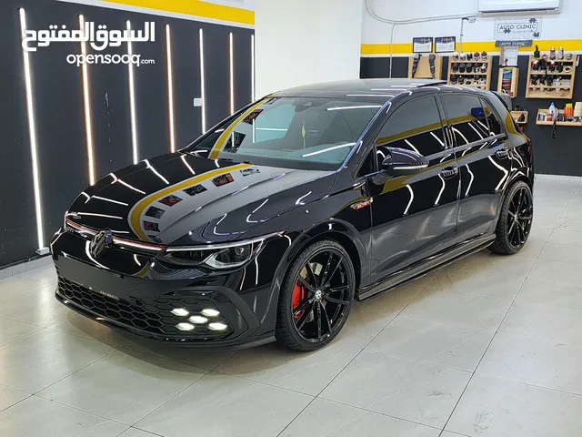 Gti mk8 لون اسود