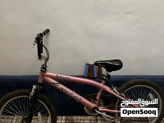 سيكل ماركة Razor BMX للبيع
