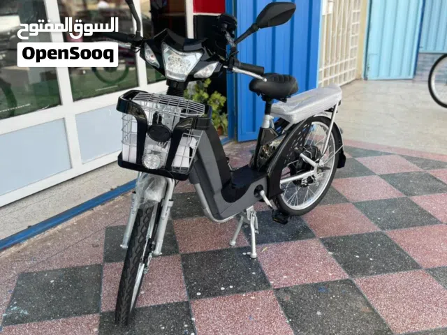 دراجة هوائية وكهربائية
