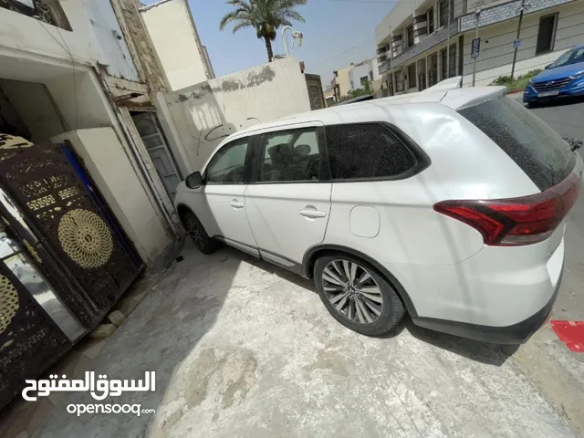 اوتلندر للبيع