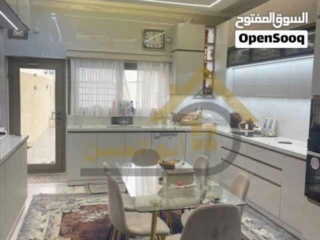 250 m2 4 Bedrooms Townhouse for Sale in Basra Al-Amal residential complex