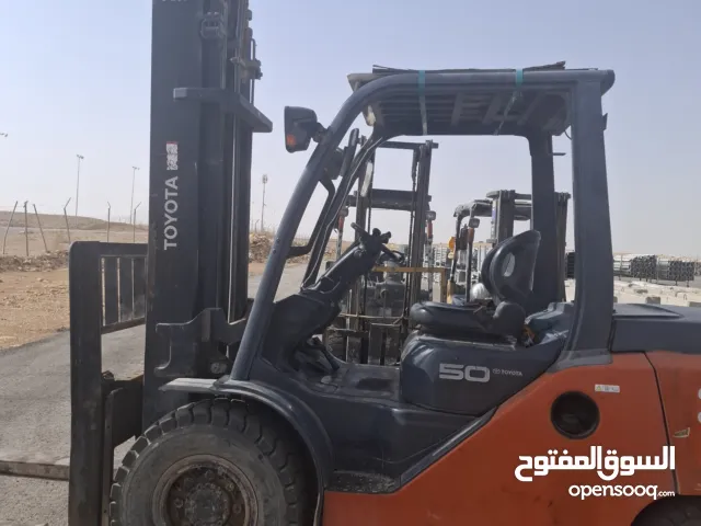 تأجير رافعه #شوكه# سكينه # فوركلفت و تغطية المهرجانات والفعاليات  للإيجار الشهري واليومي رافعات شوكي