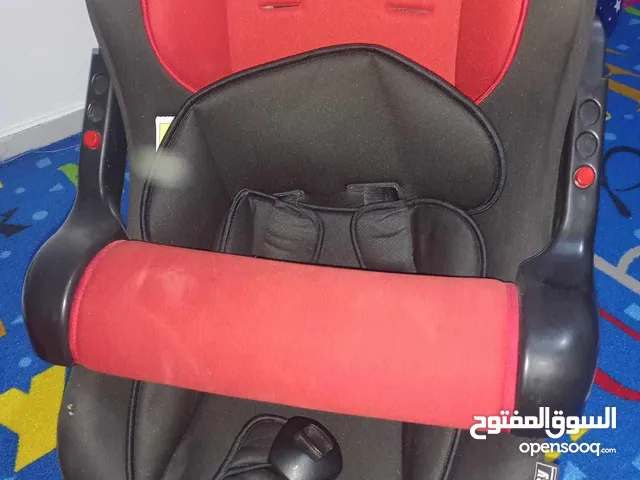 كارسيت أطفال مستعمل استعمال بسيط بحالة الوكالة
