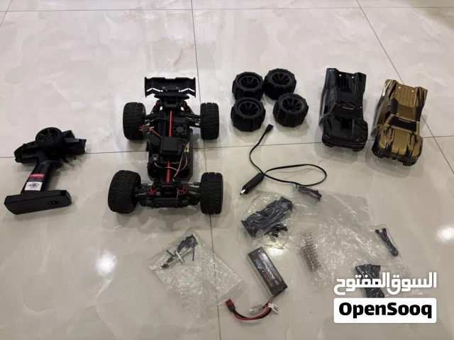 سيارة سريعا توصل سرعتها سبعي كيلو متر في الساعا بس يالها تعديل عشان تلف يمين ويسار