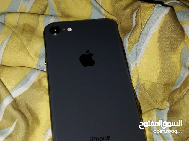 Apple iPhone 8 64 GB in Saladin