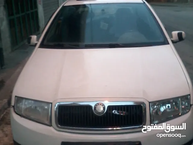 سيارة سكودا فابيا موديل 2003 سعر 16 الف شيكل