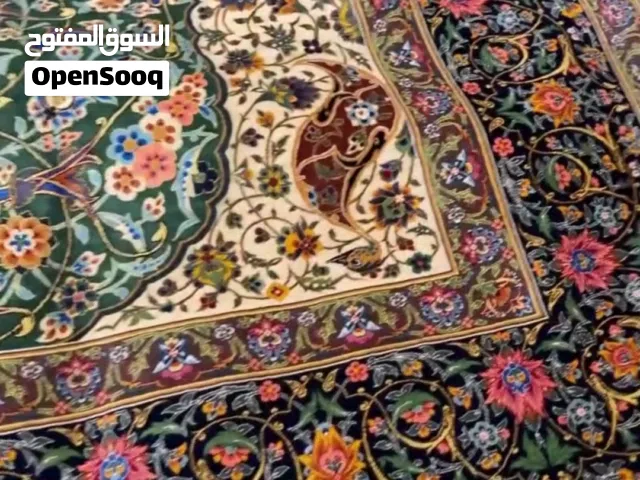 عملٌ فنّي يزدادُ قيمتُه عاماً بعد عام. هذه هي ميزةُ السجّاد اليدوي المصنوع بالكامل من الحرير