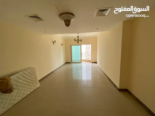 1900 ft 2 Bedrooms Apartments for Rent in Sharjah Al Taawun