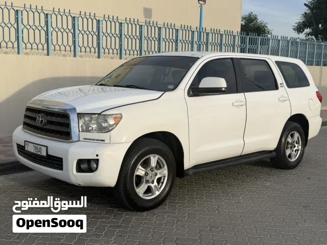 2012 تويوتا سيكويا SR 5