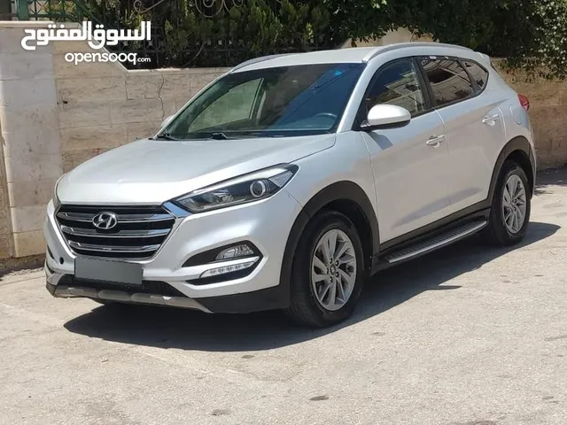Hyundai Tuscan 2016