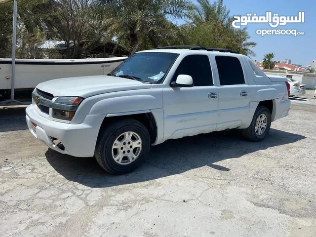 Used Chevrolet Avalanche in Manama