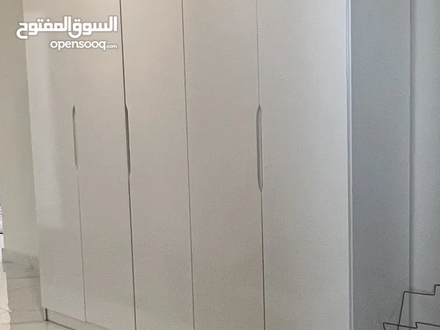 خزانة ملابس