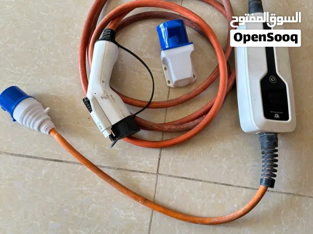 شاحن ألفا متغير 32 أمبير خاص بسيارات الكورية كونا نيرو أيونك