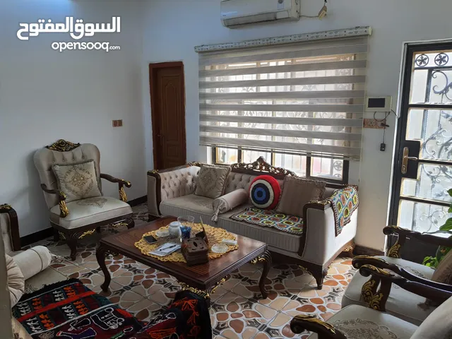 126m2 More than 6 bedrooms Townhouse for Sale in Basra 14 Tamooz Street