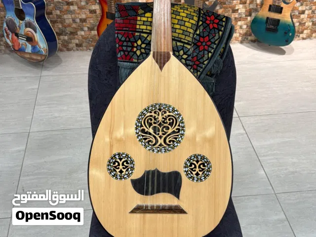 للبيع عود عربي بحالة ممتازة