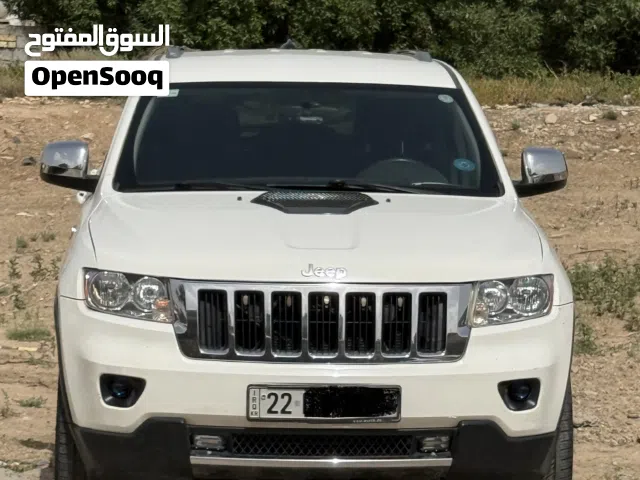 2011 جيب جراند شيروكى Laredo