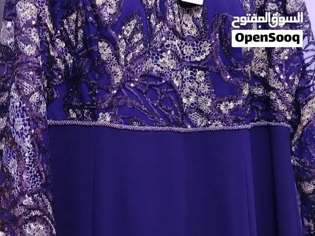 فستان كلاسك فخم للبيع