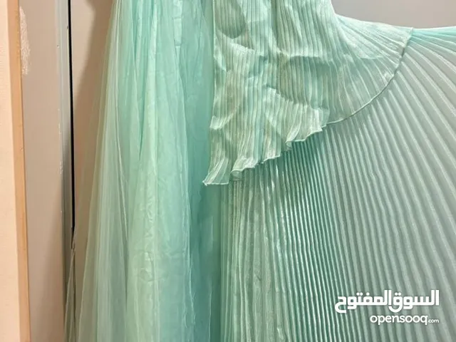 فستان جميل جدا