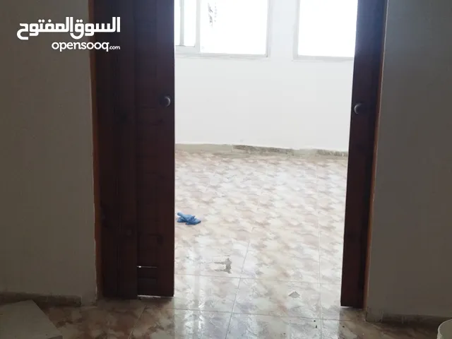 مكتب للايجار بموقع مميز في مدينه نابلس