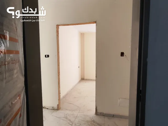 170m2 4 Bedrooms Apartments for Sale in Ramallah and Al-Bireh Ein Musbah