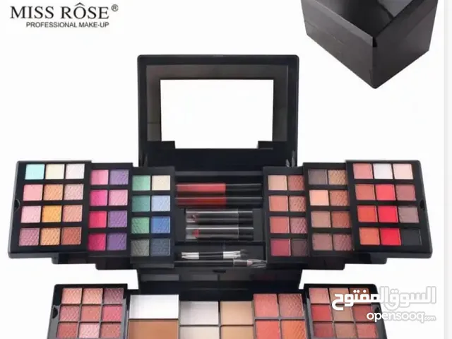 ميكب طقم Makeup kit
