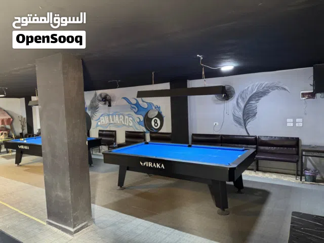 نادي بلياردو كامل للبيع بسعر و موقع ممتاز