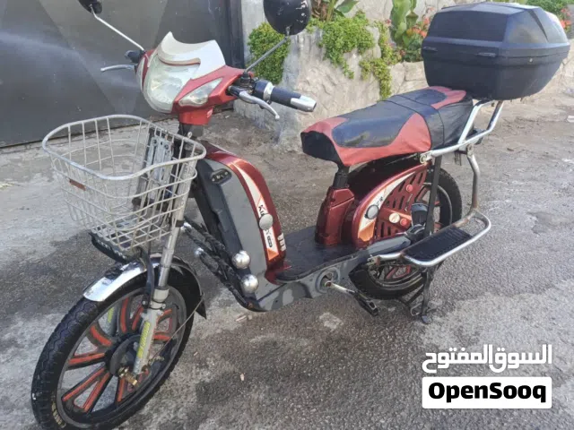 دراجة قياس كبير بحالة ممتازة جداً للبيع
