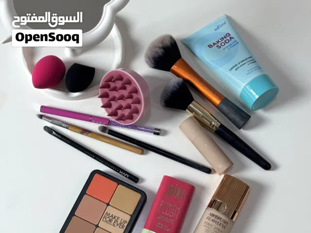 Makeup set + mirror 1 kd only