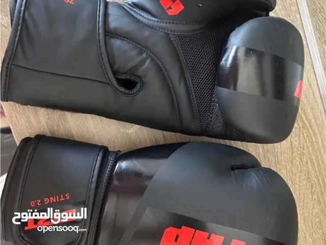 قفازات ملاكمه للبيع ، مواصفاتها موجوده بالصور ، السعر فقط15  الموقع عمان طبربور
