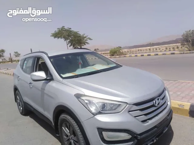 Used Hyundai Santa Fe in Hadhramaut