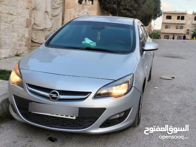 Used Opel Astra in Amman