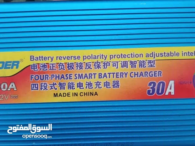 شاحن بطارية سيارة قوة 30 امبير مستعمل مرة واحدة