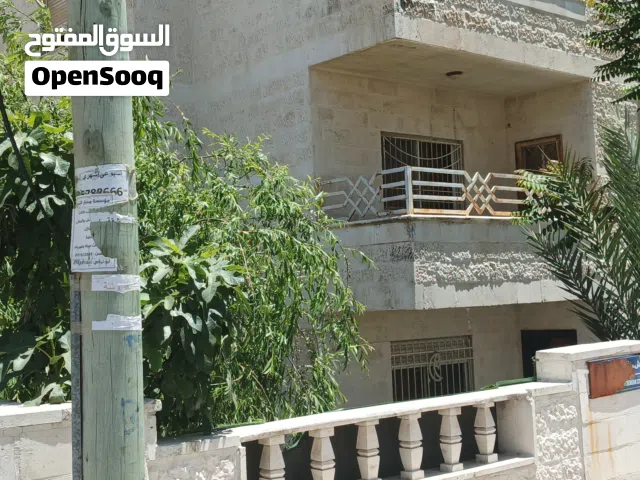 175 m2 3 Bedrooms Apartments for Rent in Amman Medina Street