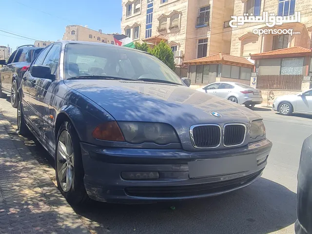 BMW 318 موديل 2000